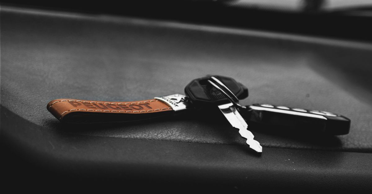 Chevrolet car key fob — Inwood Locksmith