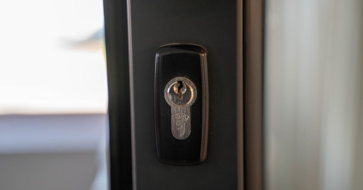 home security lock door — Inwood Locksmith