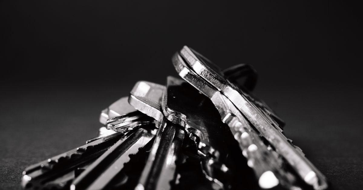 locksmith shop keys — Inwood Locksmith